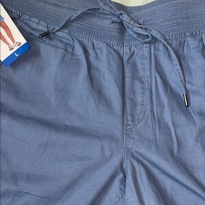 Orvis Women's Light Blue Cargo Shorts